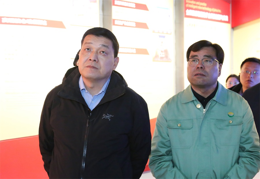 38-2023年12月，民建甘肅省委員會主任委員，全國政協(xié)委員，甘肅省政協(xié)常委，省生態(tài)環(huán)境廳廳長，省核安全局局長葛建團(tuán)蒞臨金徽股份調(diào)研。.jpg