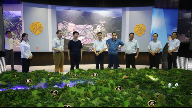 省人大常委會(huì)黨組書記、副主任王璽玉一行蒞臨金徽股份視察項(xiàng)目建設(shè)工作